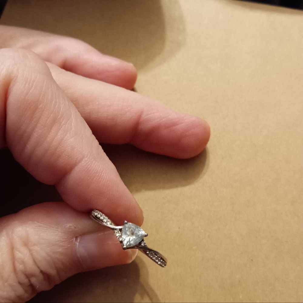 Women's size 9 silver ring, aquamarine trillion, clear stones